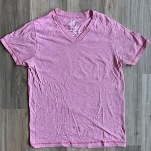 B2 Blends Mens Red/White Tight Weave Makes Pink, V-Neck T-shirt Size MEDIUM EUC